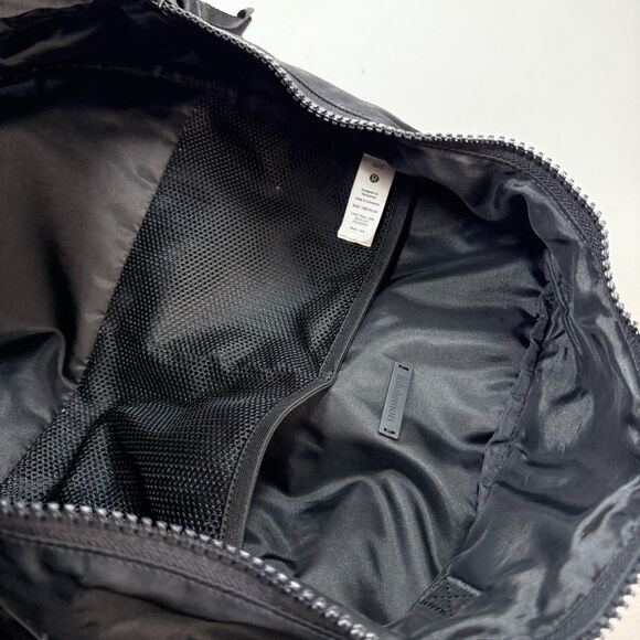 Lululemon Backpack Black Everyday 2.0 Gym Laptop Book Bag Day Pack 17\